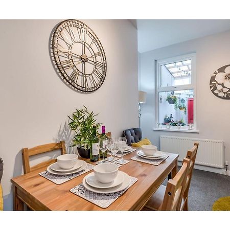 Central Belfast Apartments Ravenhill מראה חיצוני תמונה
