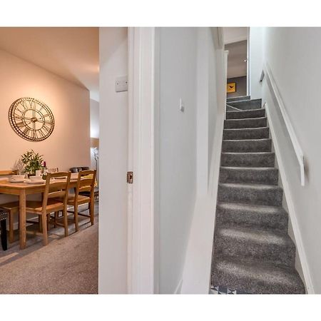 Central Belfast Apartments Ravenhill מראה חיצוני תמונה
