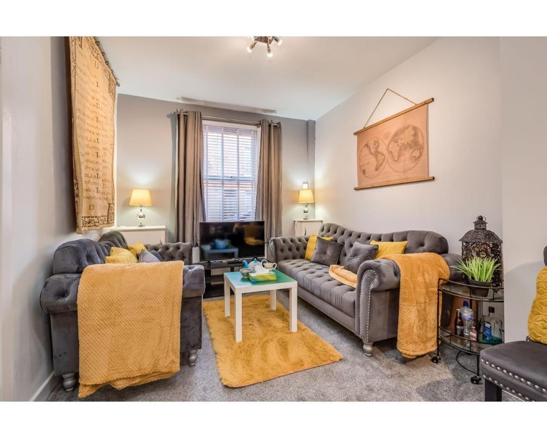 Central Belfast Apartments Ravenhill מראה חיצוני תמונה