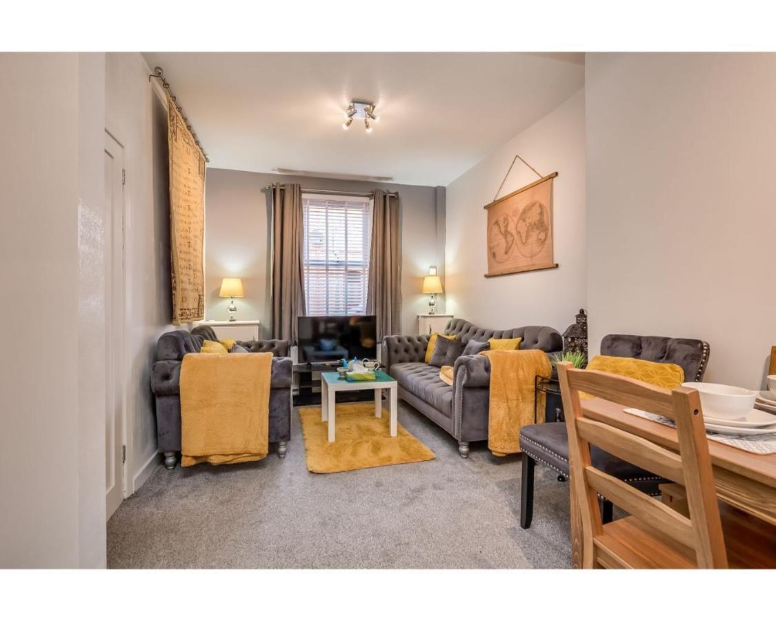 Central Belfast Apartments Ravenhill מראה חיצוני תמונה