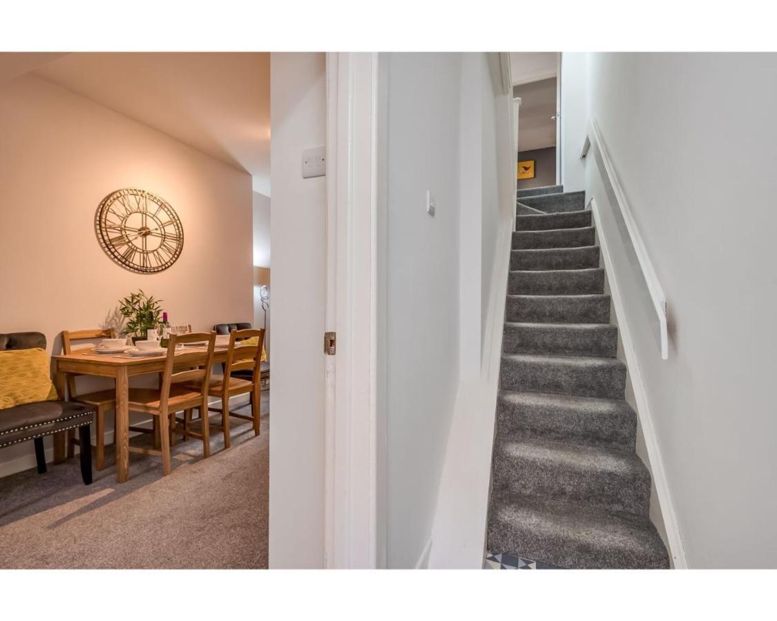 Central Belfast Apartments Ravenhill מראה חיצוני תמונה